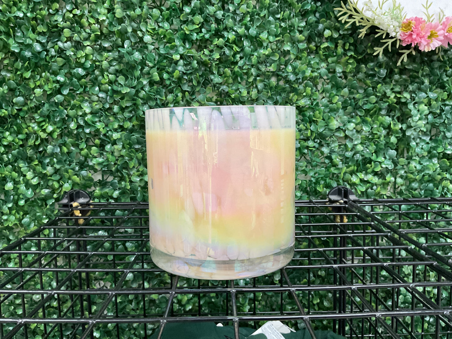 Sweet Grace 23.4 oz iridescent candle